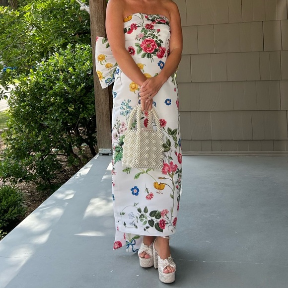 Alexia Maria Exclusive Margaret Sky Floral Silk Faille Midi Dress in white. - Picture 2 of 4